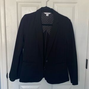 Essential black blazer
